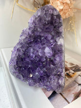 Load image into Gallery viewer, Amethyst Crystal cluster with flat base