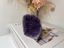 Load image into Gallery viewer, Amethyst Crystal cluster with flat base