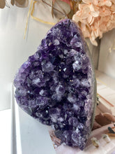 Load image into Gallery viewer, Amethyst Crystal cluster with flat base