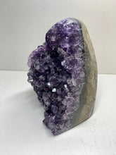 Load image into Gallery viewer, Amethyst Crystal cluster with flat base