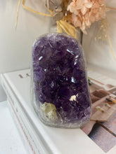 Load image into Gallery viewer, Amethyst Crystal cluster with flat base