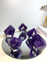 Load image into Gallery viewer, Amethyst short tower hexagon points