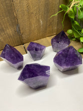 Load image into Gallery viewer, Amethyst short tower hexagon points