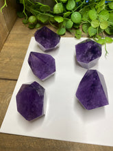 Load image into Gallery viewer, Amethyst short tower hexagon points