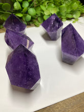 Load image into Gallery viewer, Amethyst short tower hexagon points