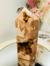 Load image into Gallery viewer, Flower Agate tower obelisk