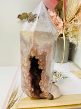 Load image into Gallery viewer, Flower Agate tower obelisk