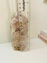 Load image into Gallery viewer, Flower Agate tower obelisk