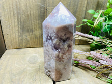 Load image into Gallery viewer, Flower Agate tower obelisk
