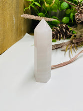 Load image into Gallery viewer, Mangano Calcite Tower Obelisk