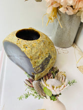 Load image into Gallery viewer, Natural Agate tea light Candle Holder (natural stone / crystal), home decor