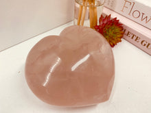 Load image into Gallery viewer, Polished Rose Quartz love heart