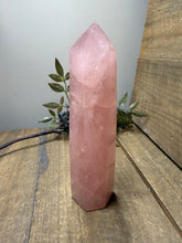 Load image into Gallery viewer, Rose Quartz tower