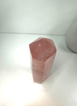 Load image into Gallery viewer, Rose Quartz tower