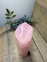 Load image into Gallery viewer, Rose Quartz tower