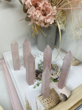 Load image into Gallery viewer, Rose Quartz single point towers
