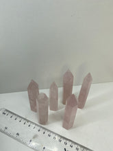 Load image into Gallery viewer, Rose Quartz single point towers