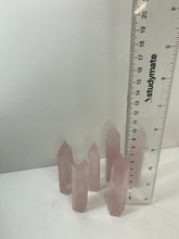 Load image into Gallery viewer, Rose Quartz single point towers