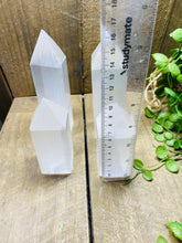 Load image into Gallery viewer, Selenite towers/obelisks