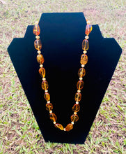 Load image into Gallery viewer, Amber bead necklace