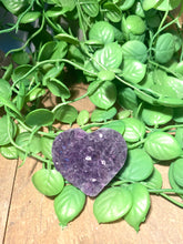 Load image into Gallery viewer, Amethyst crystal heart