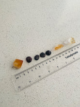 Load image into Gallery viewer, Large Citrine and Garnet natural soy Candle with bonus Citrine pendant - Large size (285g)