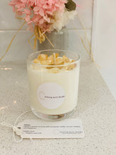 Load image into Gallery viewer, Medium Citrine natural soy Candle - Medium size (180g)