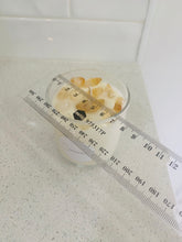 Load image into Gallery viewer, Medium Citrine natural soy Candle - Medium size (180g)