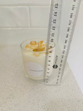 Load image into Gallery viewer, Medium Citrine natural soy Candle - Medium size (180g)