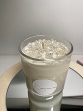 Load image into Gallery viewer, Large Clear Quartz natural soy Candle - Large candle size (285g)