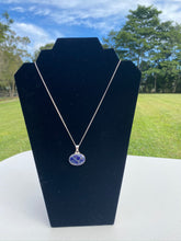Load image into Gallery viewer, Lapis Lazuri pendant set in sterling silver - necklace