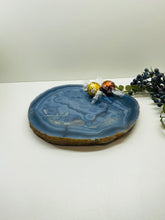 Load image into Gallery viewer, Large thick polished Natural Agate slice - cheese board, serving platter or display piece