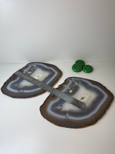 Load image into Gallery viewer, Matching pair of Large polished Natural Agate slice - cheese board or serving platter