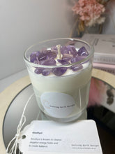Load image into Gallery viewer, Medium Amethyst natural soy Candle - Medium size (180g)