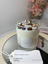 Load image into Gallery viewer, Medium Mixed tumbled stones natural soy Candle - Medium size (180g)