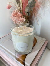 Load image into Gallery viewer, Medium Rose Quartz natural soy Candle - Medium size (180g)