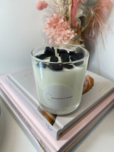 Load image into Gallery viewer, Medium Shungite natural soy Candle - Medium size (180g)