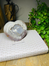 Load image into Gallery viewer, Natural Agate Geode heart with Quartz crystals inside