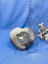 Load image into Gallery viewer, Natural Agate Geode heart with Quartz crystals inside