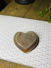 Load image into Gallery viewer, Natural Agate Geode heart with Quartz crystals inside