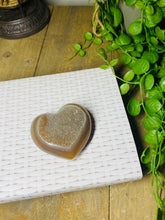 Load image into Gallery viewer, Natural Agate Geode heart with Quartz crystals inside