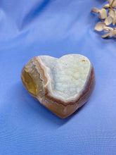 Load image into Gallery viewer, Natural Agate Geode heart with Quartz crystals inside