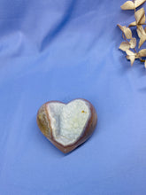 Load image into Gallery viewer, Natural Agate Geode heart with Quartz crystals inside