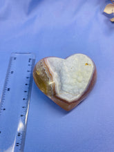 Load image into Gallery viewer, Natural Agate Geode heart with Quartz crystals inside