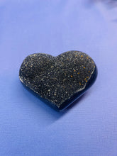 Load image into Gallery viewer, Natural Agate Geode heart with Quartz crystals inside