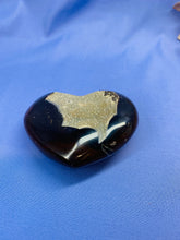 Load image into Gallery viewer, Natural Agate Geode heart with Quartz crystals inside