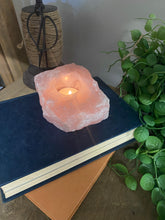 Load image into Gallery viewer, Rose Quartz tea light Candle Holder 80