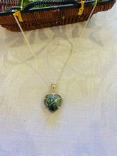 Load image into Gallery viewer, Seraphenite pendant set in sterling silver - necklace