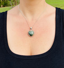 Load image into Gallery viewer, Seraphenite pendant set in sterling silver - necklace