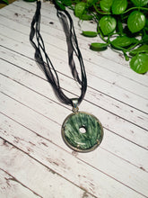 Load image into Gallery viewer, Seraphinite pendant set in sterling silver - necklace